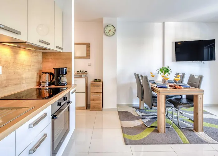 Apartment Isabella By Interhome Njivice