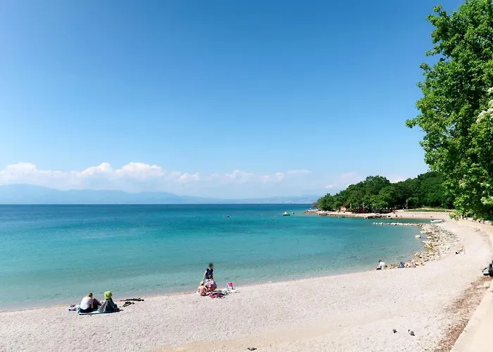 Isabella By Interhome Njivice